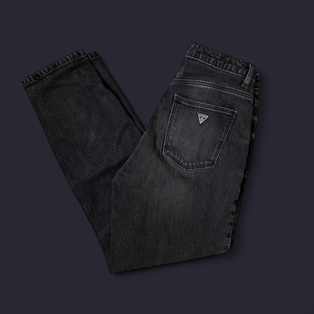 Guess Women’s Tapered High Mom Jeans Black